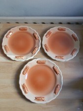 3 assiettes à dessert décor