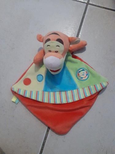 Doudou plat disney tigrou - plat,