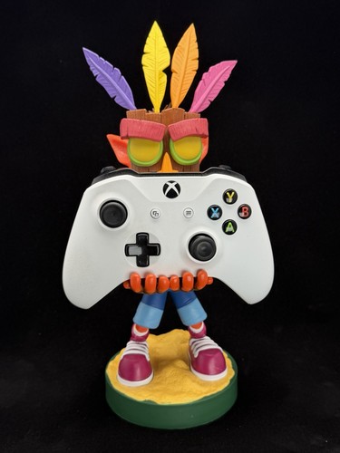 Crash bandicoot aku - crash, aku"