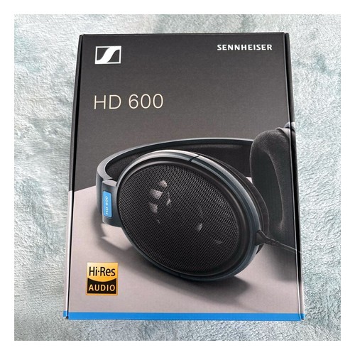Nouveau casque arrière - casque, ouvert