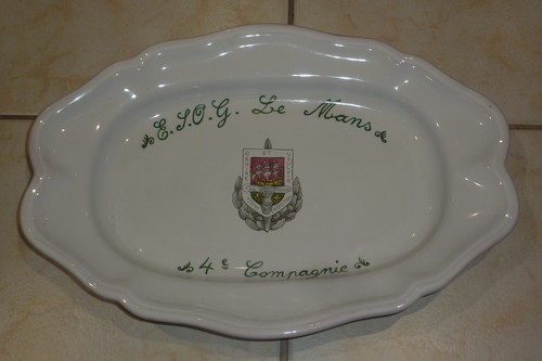 Plat faïence atelier - plat,