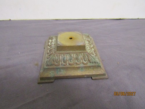 Ancien pied pour lampe - lampe, a