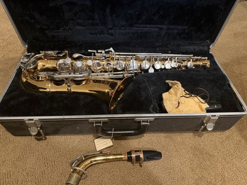 Bundy alto saxophone - alto, the