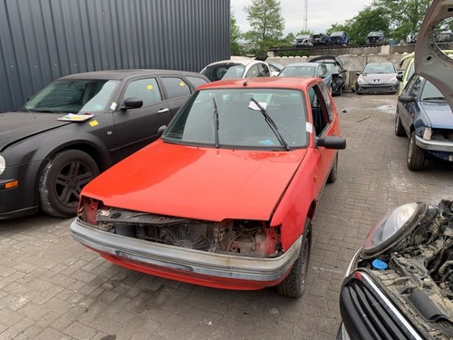 Fusee avant gauche peugeot 205 - avant,