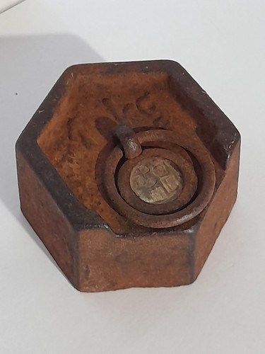 Ancien poids 1kg - ancien, hexagonal