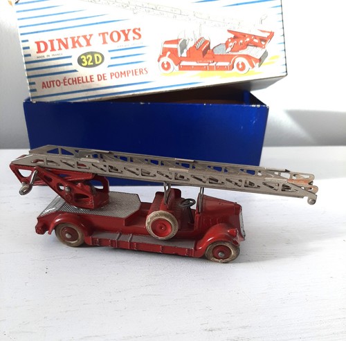 Dinky toys auto echelle - dinky,