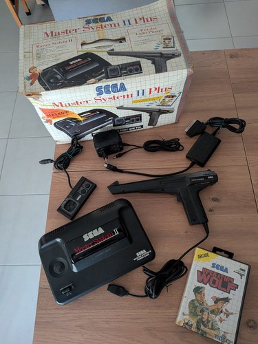 Sega master system console - sega,