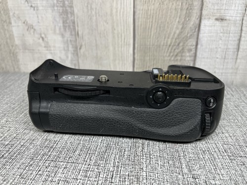 D10 vertical battery handle - vertical,