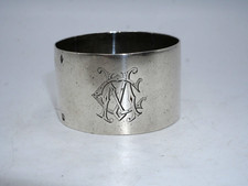 BEAU ROND DE SERVIETTE ARGENT MASSIF POINCON MINERVE INITIALES M.C