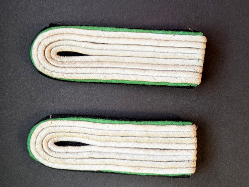 Authentiques pattes epaule - authentiques, d'epaule