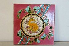 ANCIEN CARREAU EN FAIENCE DE