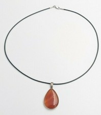 PENDENTIF PIERRE GOUTTE