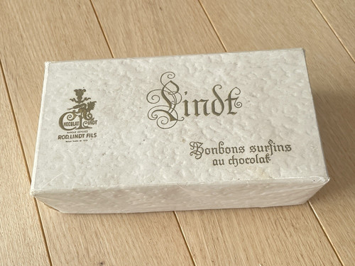 Ancienne boîte bonbons - ancienne,