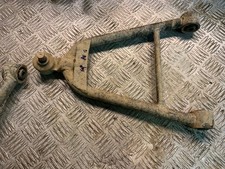 triangle inférieur avant