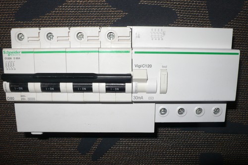 Disjoncteur a9n18391 - disjoncteur,
