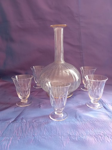 Carafe avec verres - carafe,