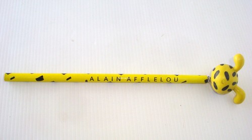 Rare crayon with pvc figurine - with,