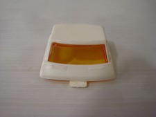 Cabine blanche avec vitrages