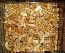 LOT DE 500 BOUCHONS DE BOUTEILLES DE VIN EN LIEGE