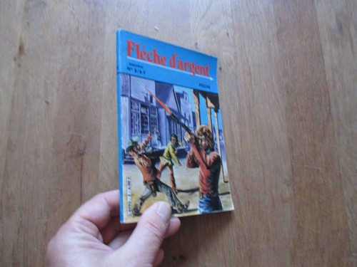Petit format fleche - fleche, d