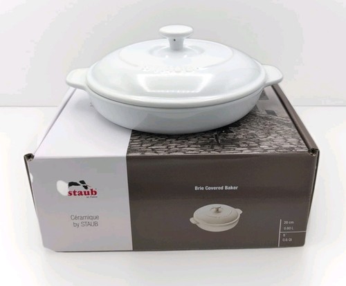 Staub brie covered - baker,