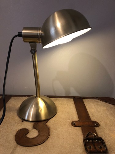 Lampe dorée métal - , style