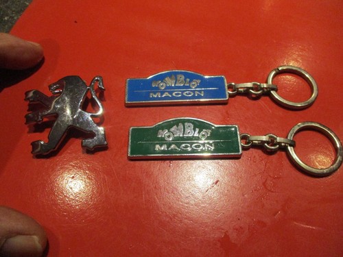Ancien porte clé peugeot - porte,