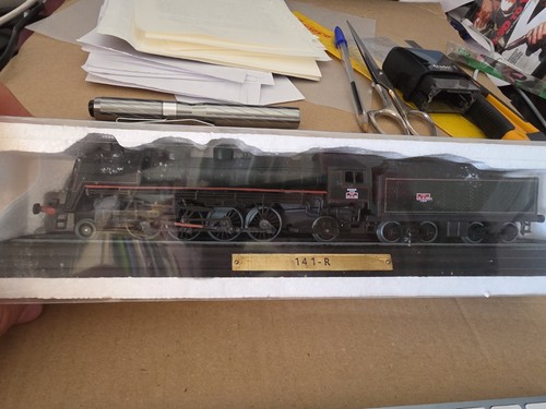 Train atlas loco 141 - loco,