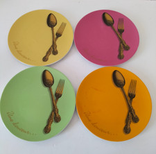 Ensemble assiettes déco Geneviève Lethu – “Une douceur…”