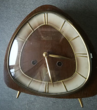 Horloge Design mécanique à poser année 60-70 Zentra bois formica  marteau 2 trou