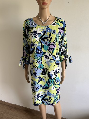 Robe imprimée avec manches