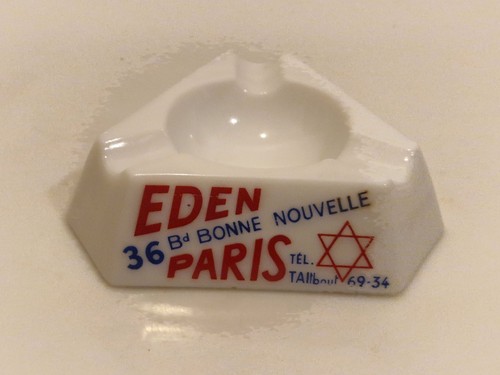 Curiosité cendrier en - en, verre