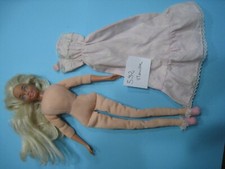 poupée Mattel "Barbie Bed