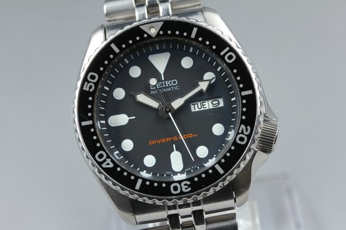 Presque comme neuve montre - [presque,