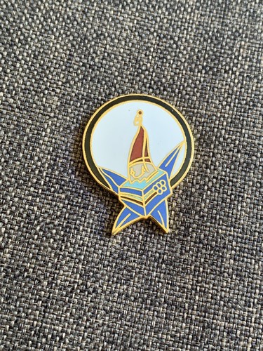 Pin mascotte étoile - mascotte,