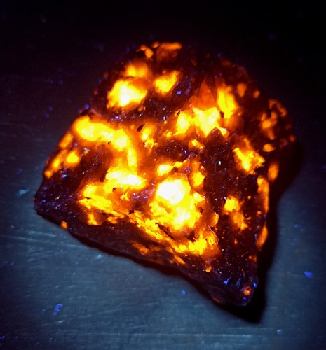 Yooperlite fluorescente uv - yooperlite,