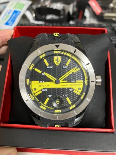 Montre ferrari scuderia - montre,
