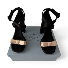 PRADA escarpins