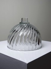 Petite cloche à dessert ou à fromage en verre pressé vintage/ancienne torsades