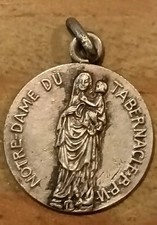 Médaille Religieuse Ancienne ND De Tabernacle Signé Schtudin Autel Vierge 