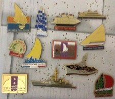Lot 12 pins bateaux voiliers
