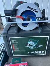 scie circulaire portative Metabo plus deux guides 