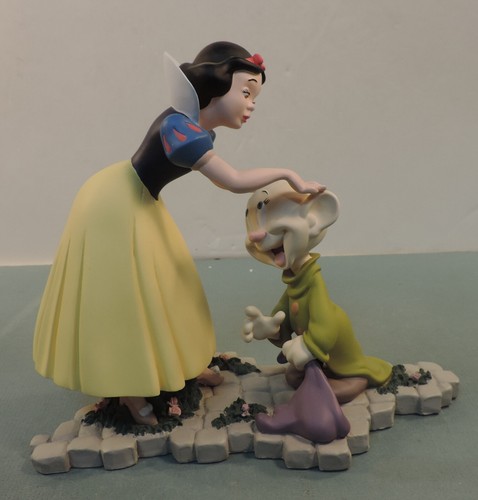 Blanche neige simplet - neige,