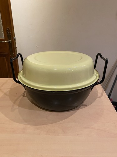 Ancienne cocotte friteuse