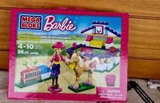 Malette Barbie Construction Centre Équestres. Neuf Dans Son Emballage D'origine