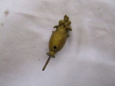 ancienne pomme de pin en bronze