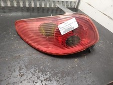 Feu arriere principal gauche