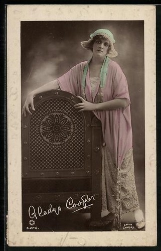 Actrice gladys cooper - en, robe