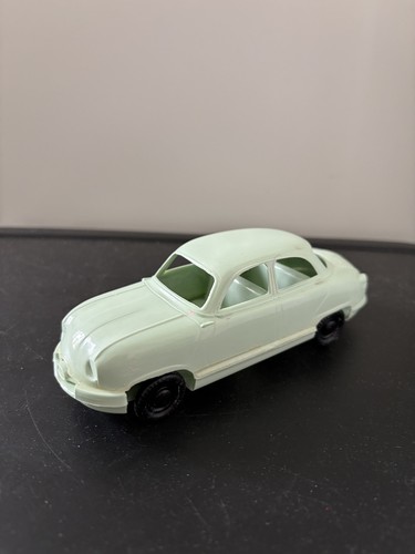 Cle jouet ancien plastique - cle,