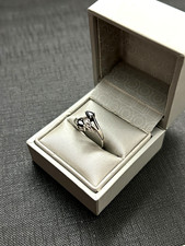 belle bague argent massif avec pierres blanc et bleu